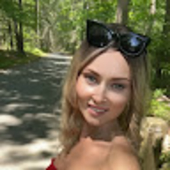 Meet your Posher, Vika - Picture 1 of 1